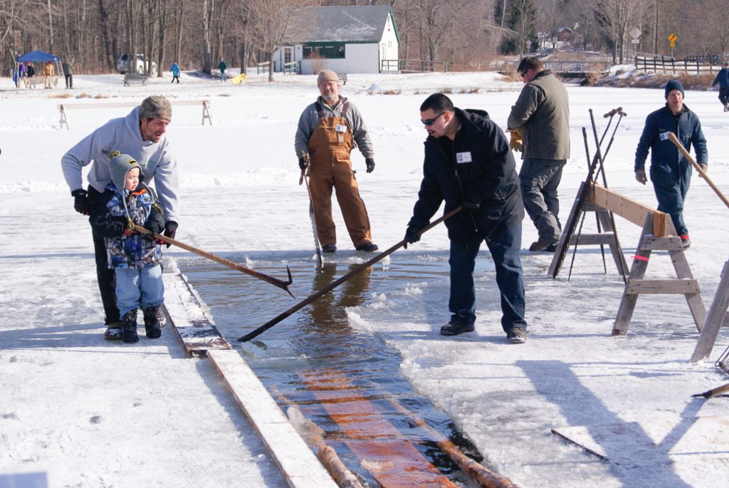 Using pike hooks to maneuver ice